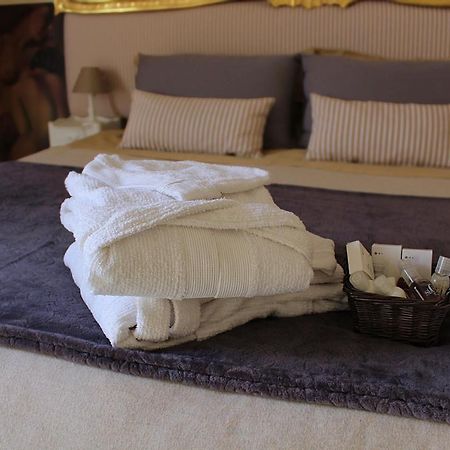 카세르타 Dependance Royale B&B 외부 사진